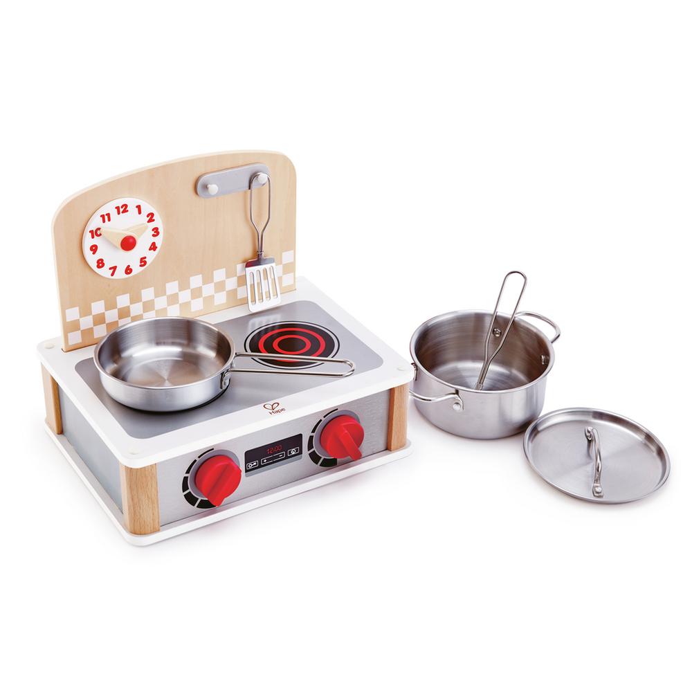 Hape Drveni šporet sa setom metalnog posuđa Kitchen & Grill Set E3151A slika 1