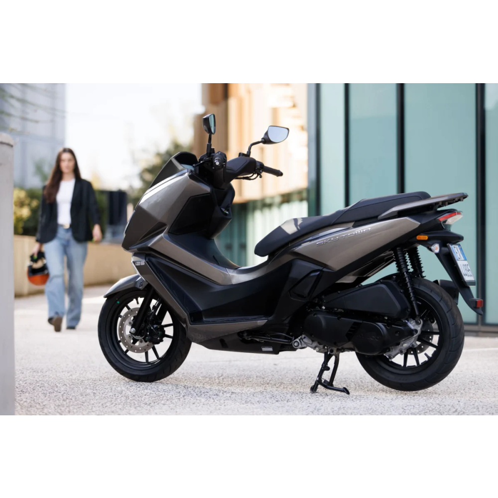 Motor - skuter Kymco Sky Town 125 - 125cc slika 10