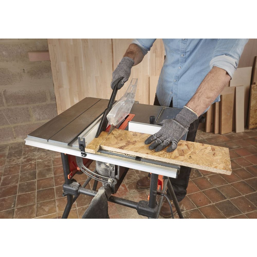 Black &Decker Ubodna pila 1800W 254mm BES720 slika 2