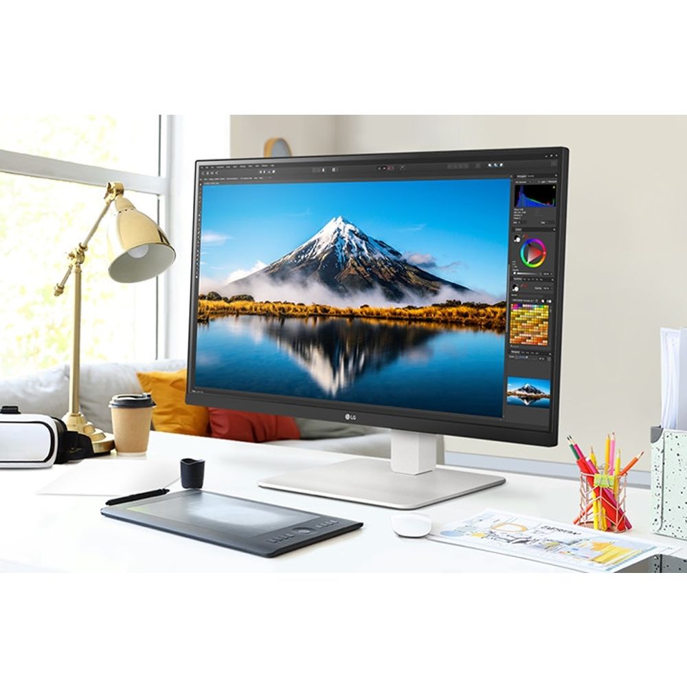 LG 27" 4K UltraFine Monitor 27US550-W slika 4