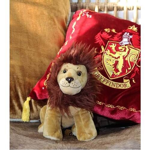 NOBLE COLLECTION - HARRY POTTER - PLUSHES - GRYFFINDOR HOUSE MASCOT & CUSHION slika 2