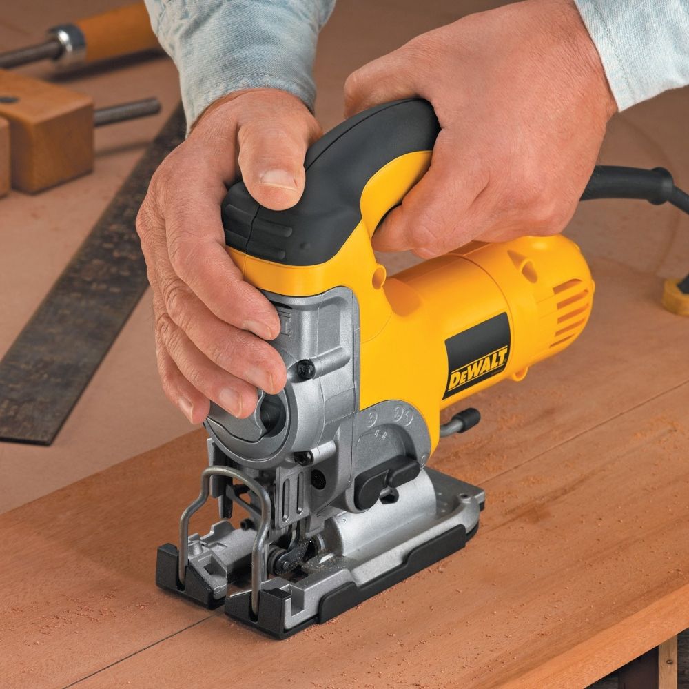DeWalt Ubodna Testera 701W DW331K slika 4