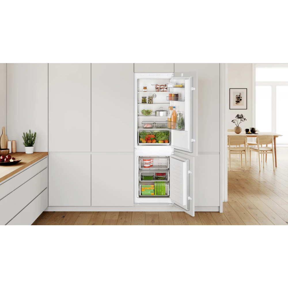 BOSCH Kombinovani hladnjak Serie 2| No Frost, E, 260L,H:184L,Z:76L,DE slika 2