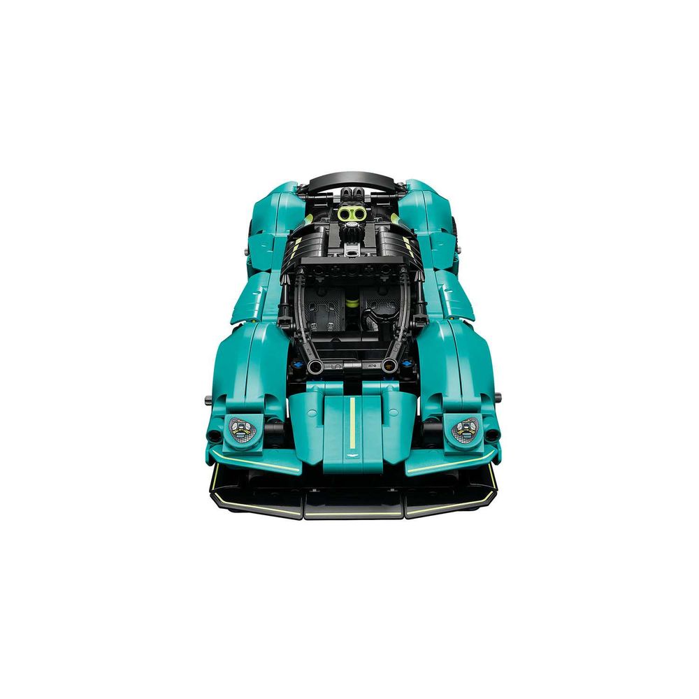 LEGO 42208 Aston Martin Valkyrie slika 6