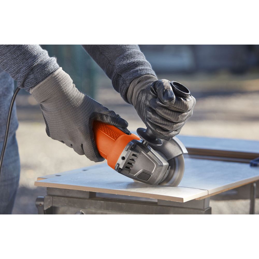 Black & Decker  Ugaona Brusilica 750W BEG110 slika 2