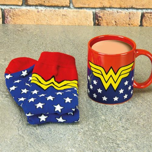 DC Comics Wonder Woman šalica + čarape slika 3