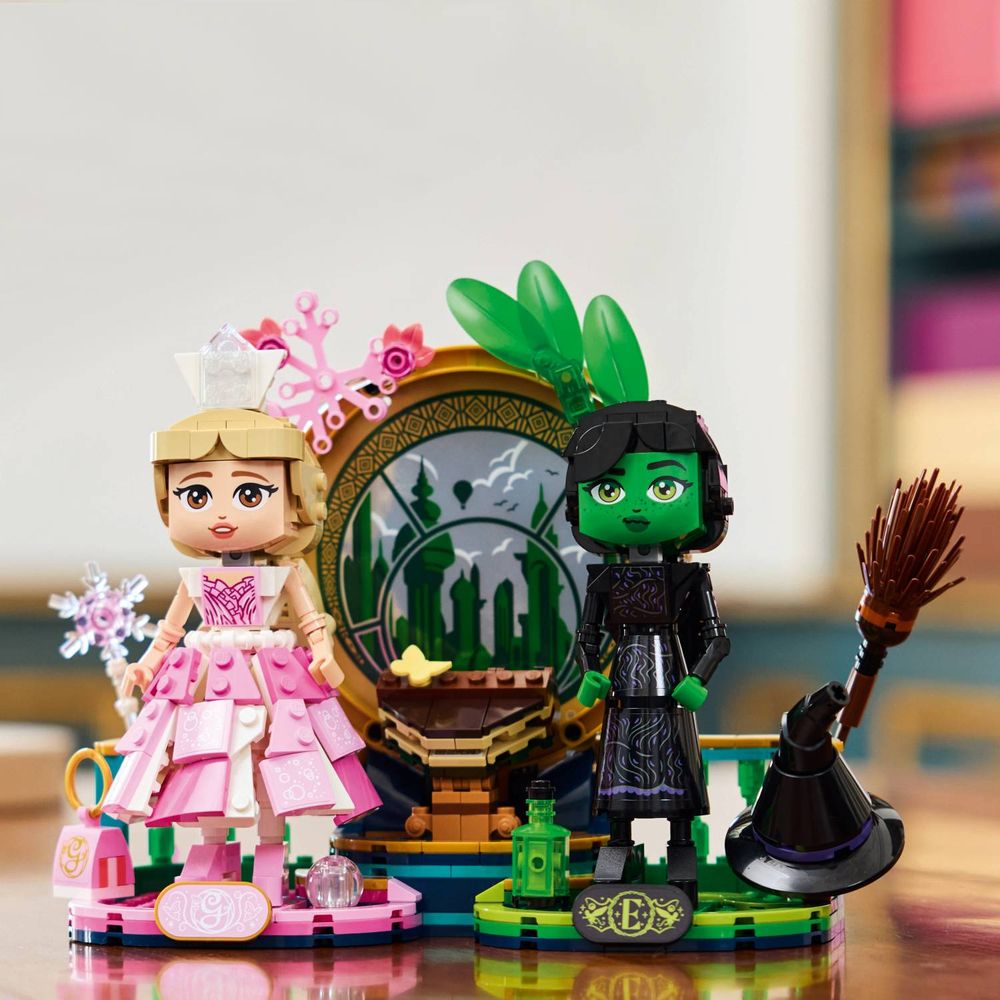 LEGO 75682 Elphaba i Glinda figure slika 8