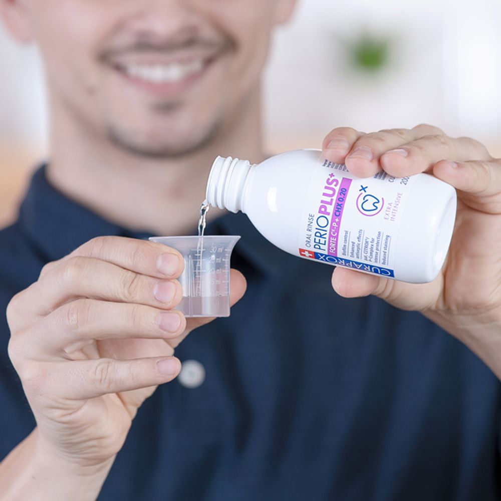 Curaprox Tečnost za ispiranje usta Perio Plus Forte 200ml slika 3