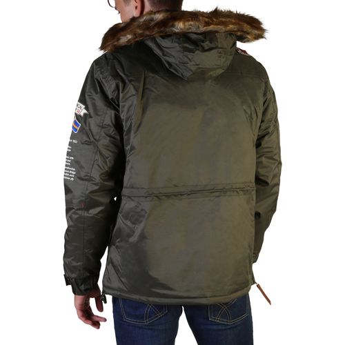 Geographical Norway Barman man kaki slika 2