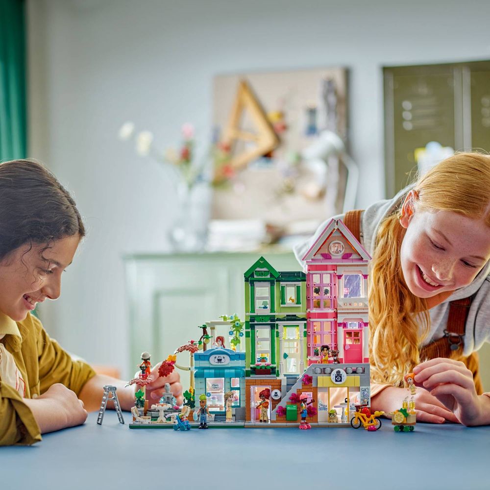 LEGO 42670 Stanovi i trgovine u Heartlakeu slika 11