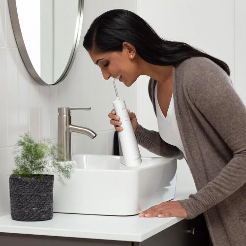 Waterpik Cordless Enhance WHITE WF-21EU bežični oralni vodeni tuš slika 5