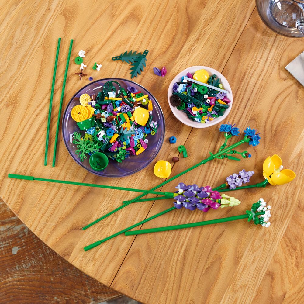 LEGO Buket divljeg cvijeća slika 4