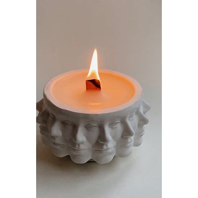 Ručno izrađena svijeća od eko sojinog voska
Poseban dekor za Vaš dom
Visina: 6 cm
Širina: 8 cm