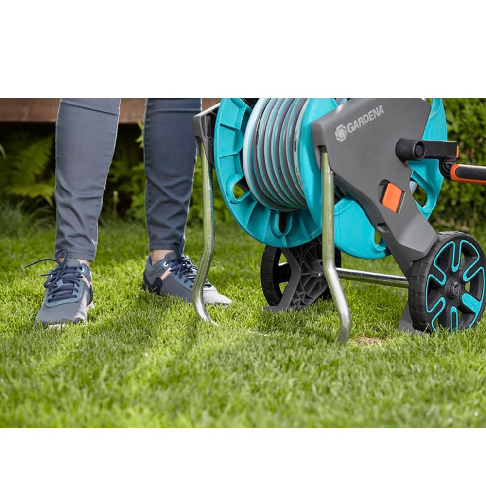 GARDENA Kolica za crijevo AquaRoll M Set slika 3