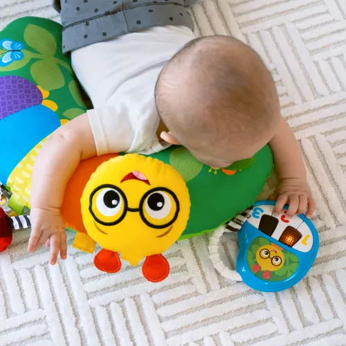 Kids II Baby Einstein Igračka Jastuk Tummy Time - Cal The Caterpillar 16756 0-12M slika 2