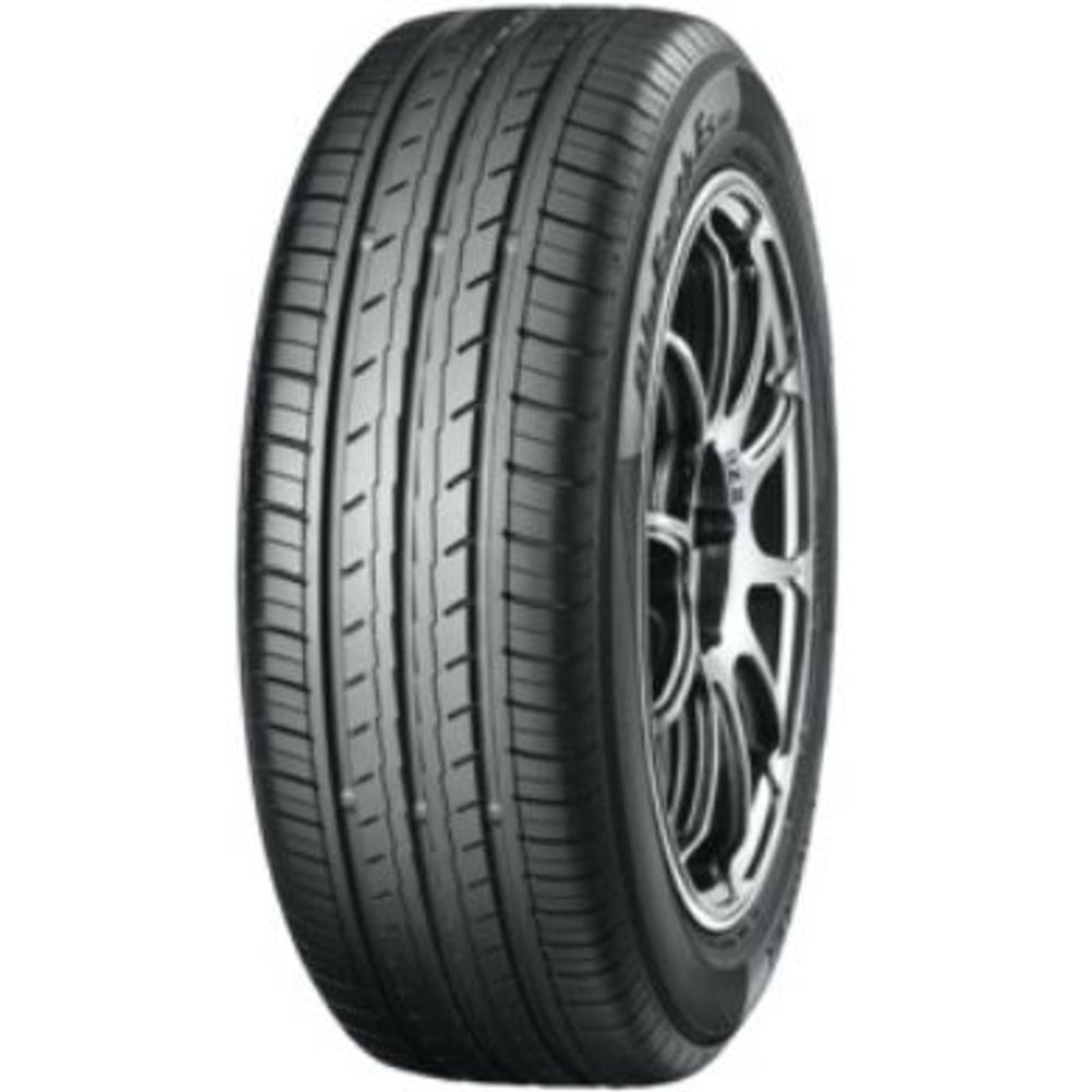Yokohama ljetna guma 195/65R15 BLUEARTH-ES32 91T(DOT-2022) slika 1