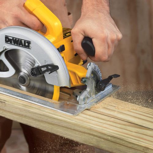 DeWalt Kružna Testera 1600W - 67 mm DWE575K slika 2