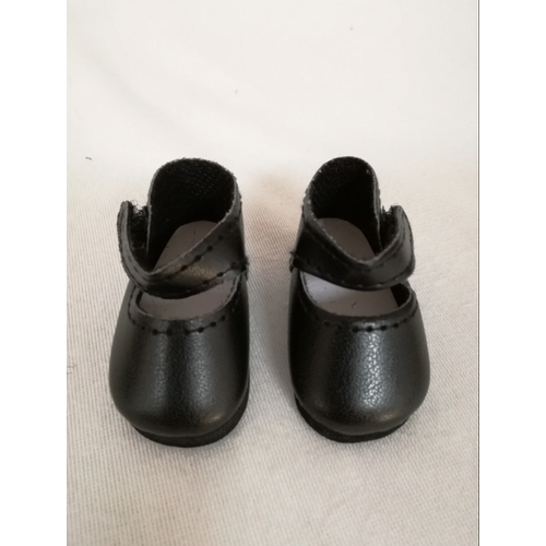 Paola Reina Crne sandale za lutke od 32cm slika 1