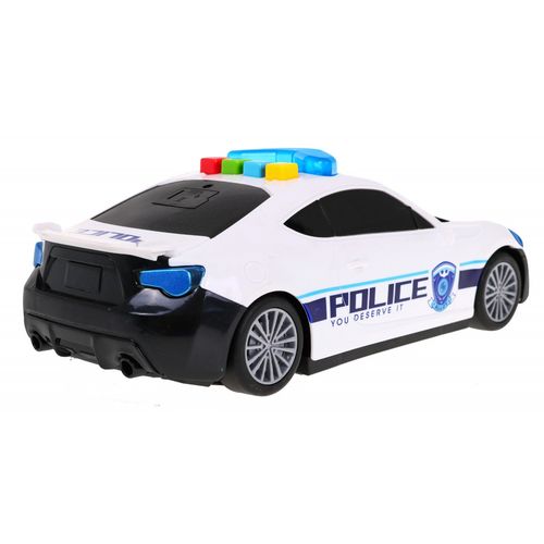 Policijski auto s manjim vozilima i policajcem slika 4