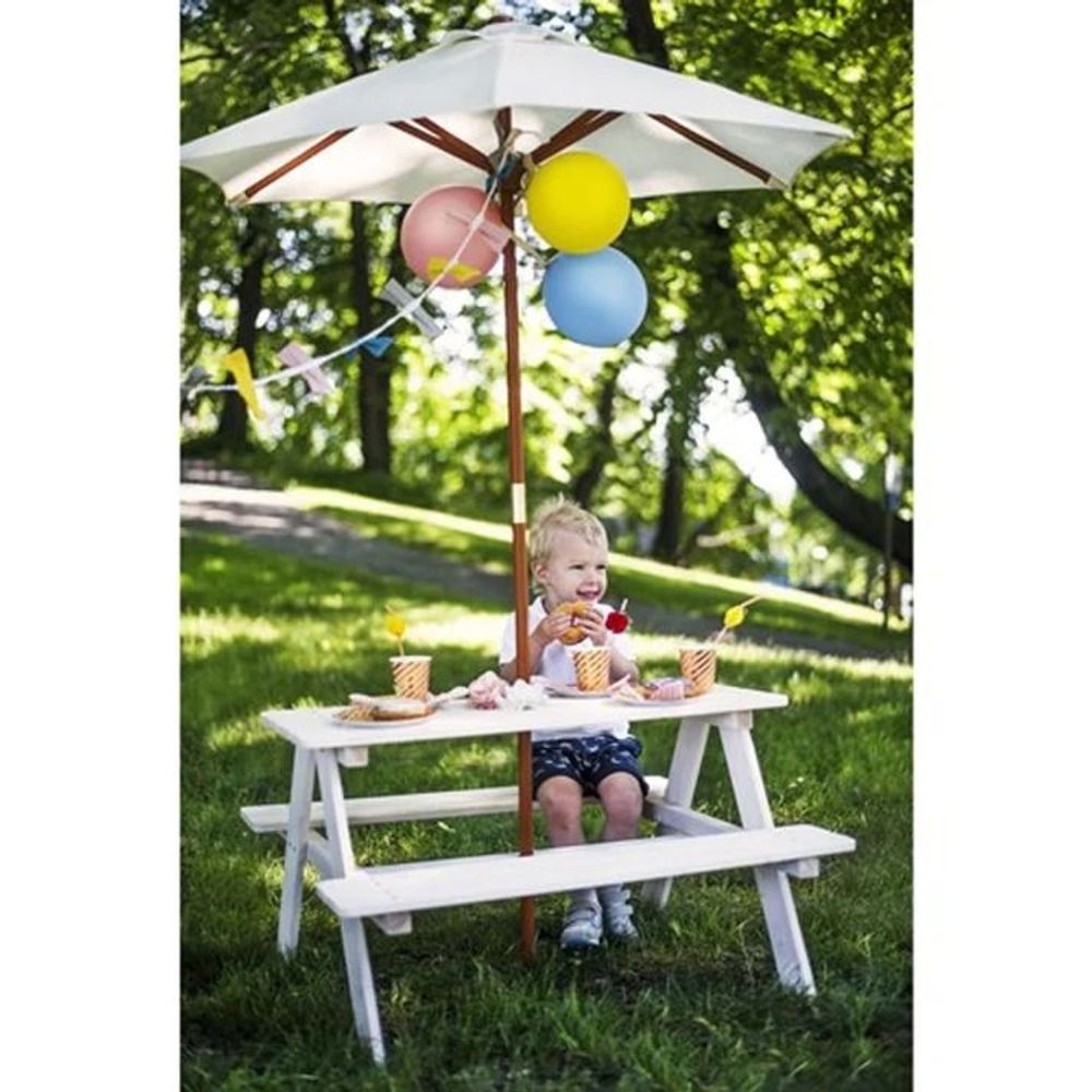 Kinder Home Drveni mini piknik sto sa klupama i suncobranom slika 10