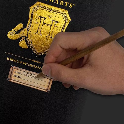 Harry Potter A5 Casebound Notebook - Hogwarts Shield slika 3