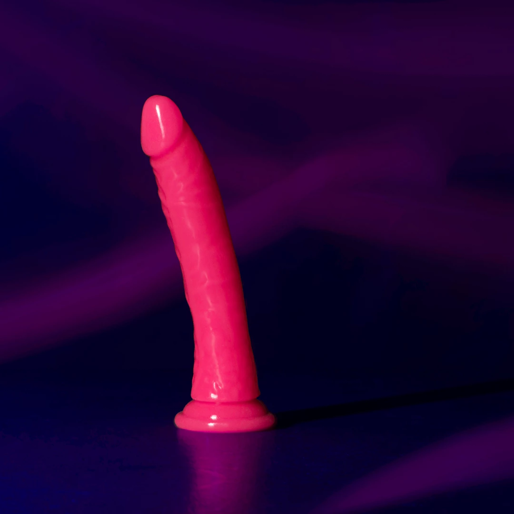 RealRock by Shots Tanki realistični dildo s vakuumskom čašicom - Sjaj u tami - 8'' / 20 cm slika 6