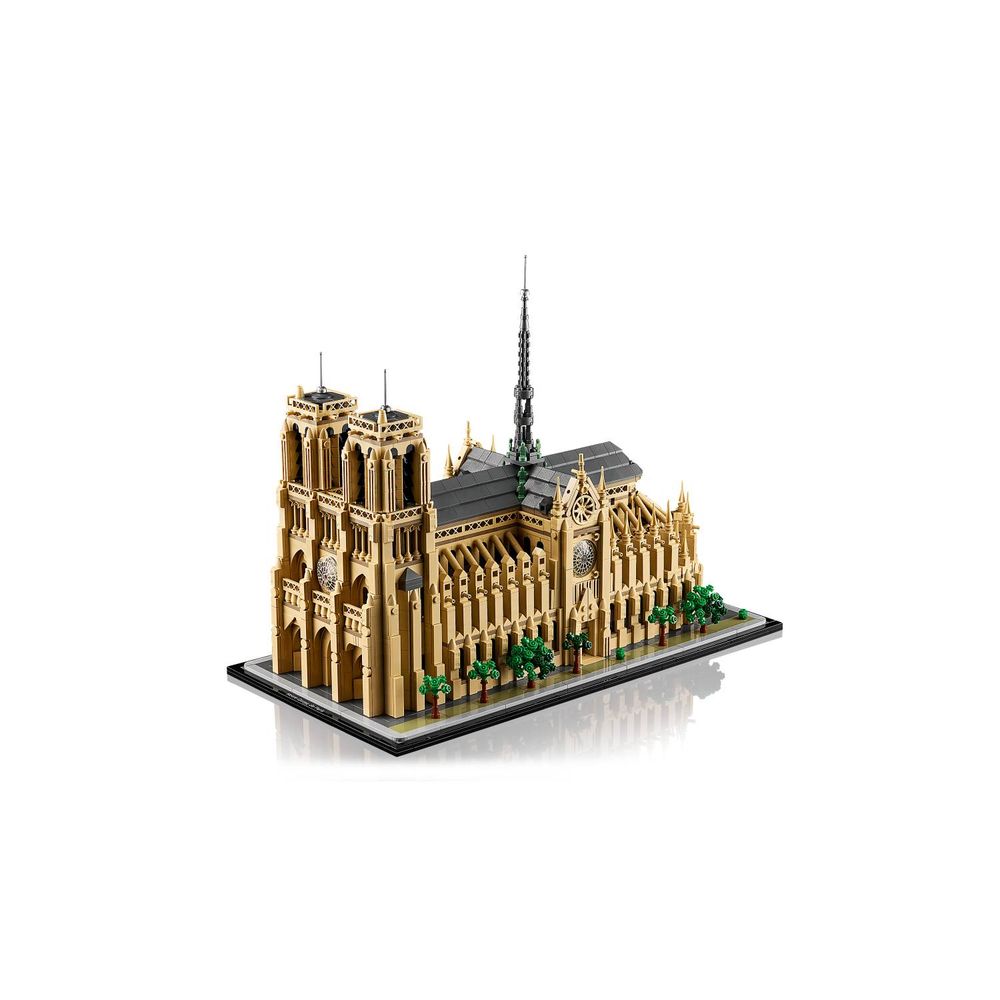 LEGO 21061 Notre-Dame Pariz slika 9