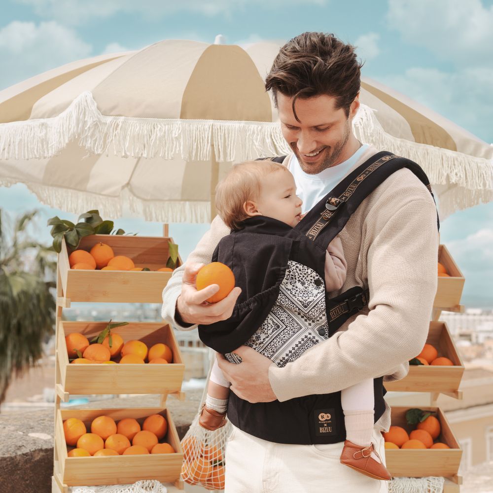 Kinderkraft Ergonomska nosiljka za bebu Huggy Bizuu, Lunar Black slika 7