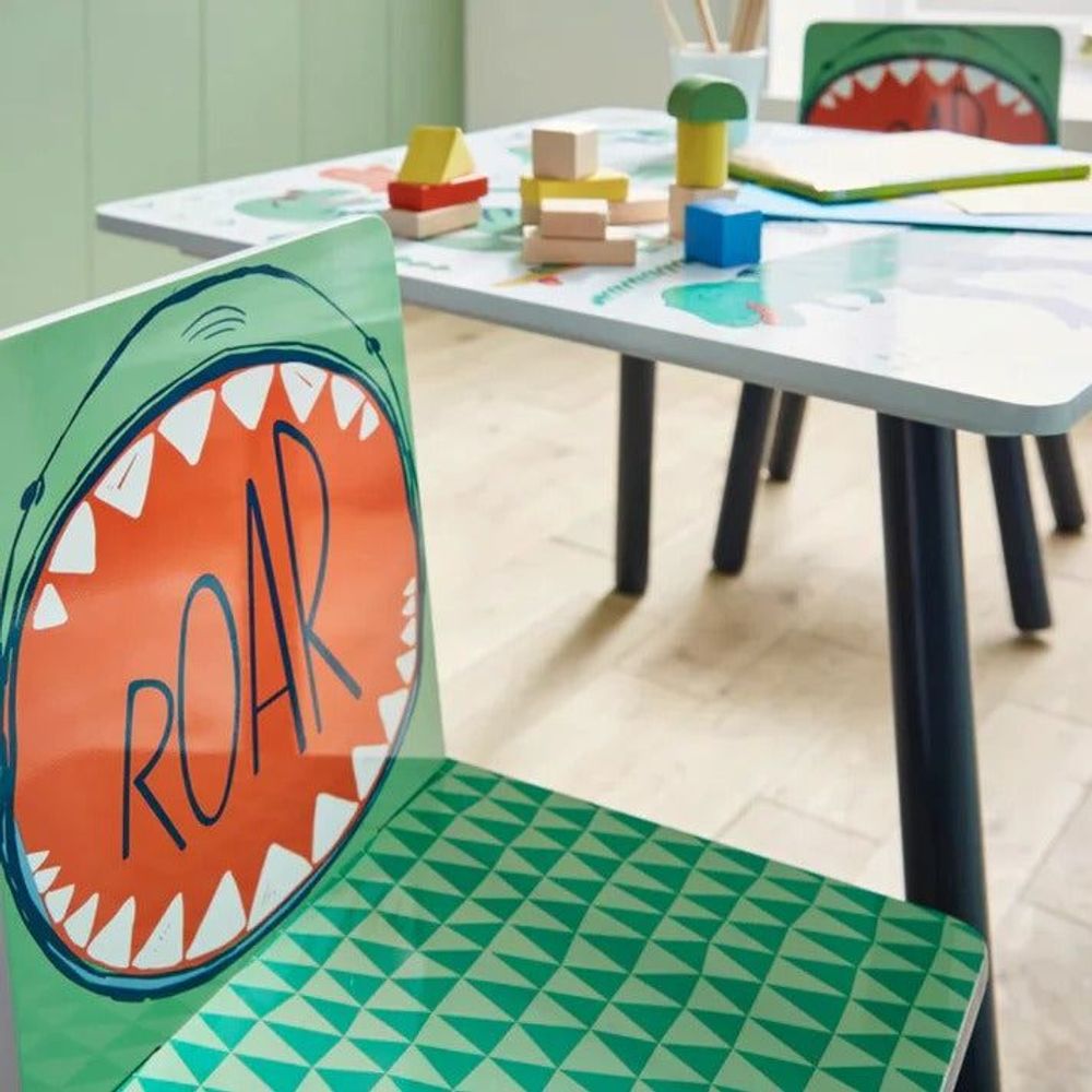Kinder Home Drveni dječiji sto sa dvije stolice Dino slika 4