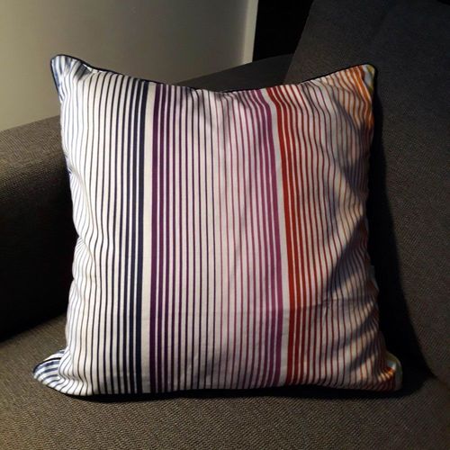Dizajnerski ukrasni jastuk — ESPRIT slika 3