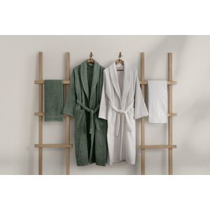 L'essential Maison 1060A-047-1 Green
White Family Bathrobe Set (4 Pieces)