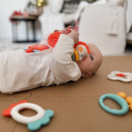 Woopie Baby set senzoričkih zvečki i grickalica slika 5