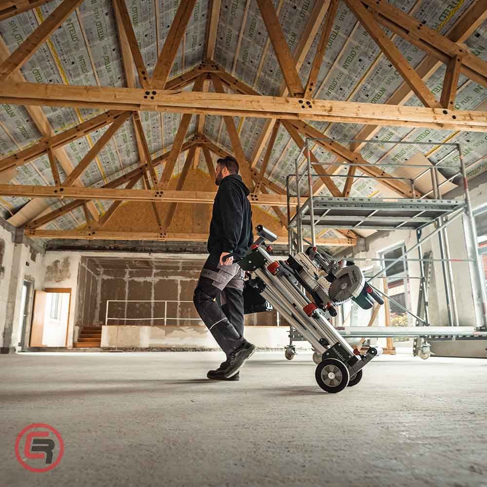 Metabo Pila Kružna KGS 254 M Za Kutno Rezanje Potezna 254 mm / 1,8 kW Sa Dva Lista Pile – 613254900 slika 2