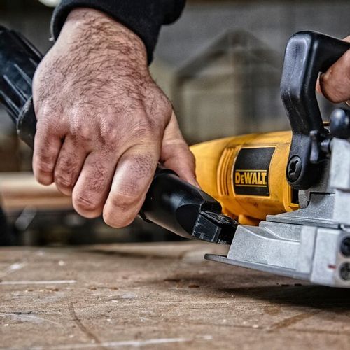 DeWalt Kekserica 600W DW682K slika 4