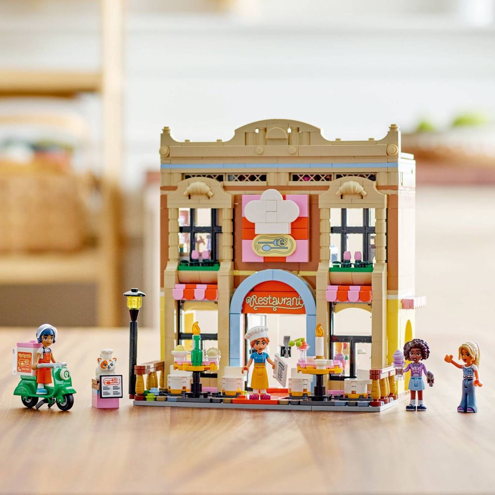 LEGO 42655 Restoran i kulinarska škola slika 12
