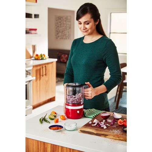 KitchenAid bežična sjeckalica hrane empire red 1.19L 5KFCB519EER slika 5