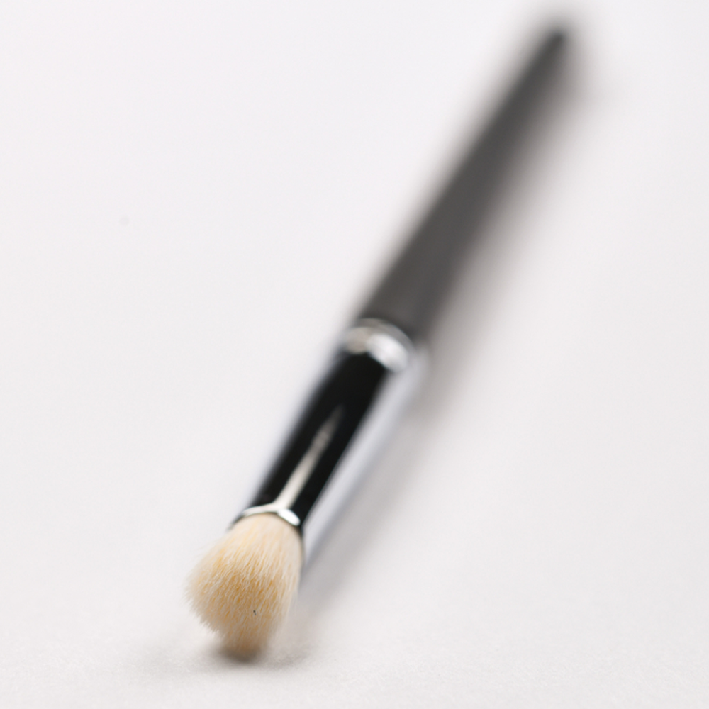 LINES Makeup Četkica JM - Ovalna Četkica za Širi Blend slika 3