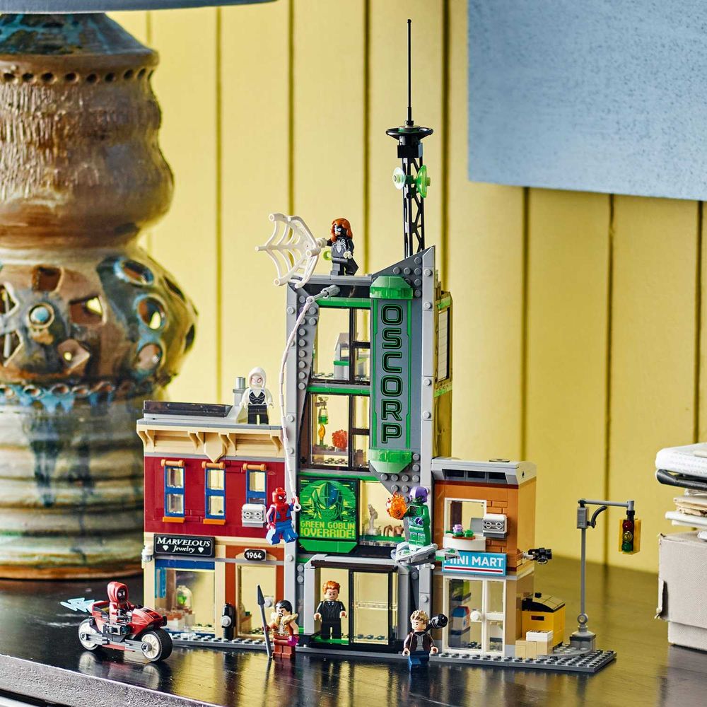 LEGO 76324 Spider-Man vs. Oscorp slika 7
