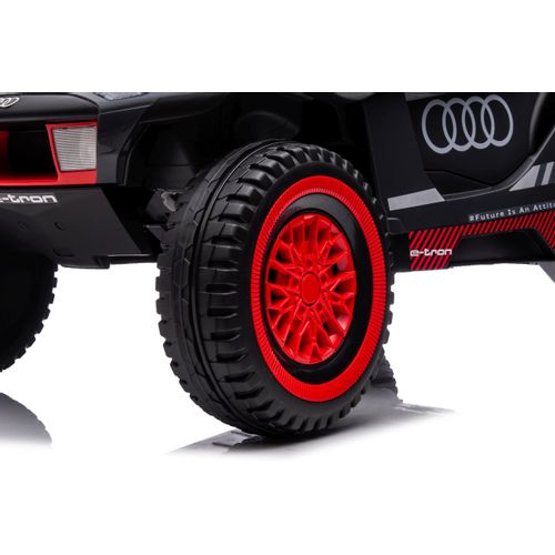 Licencirani auto na akumulator Audi RSQ E-TRON - sivi slika 6