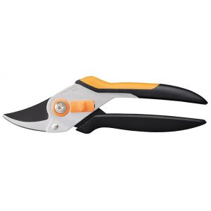 FISKARS škare vrtne mimoilazne Solid P331 1057163