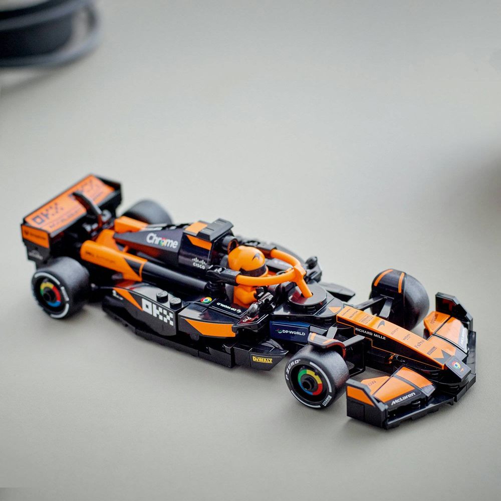 LEGO 77251 Mclaren F1® Team Trkaći auto slika 8