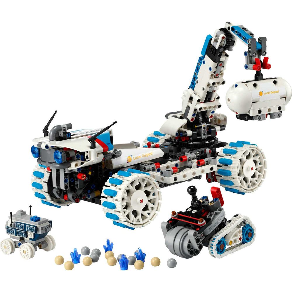 LEGO 42211 Lunar Outpost® Moon Rover slika 2