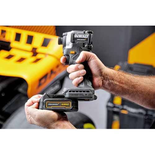 Dewalt DCF85ME2GT AKU XR UDARNI ODVIJAČ 18V 2X1, 7Ah TSTAK McLaren F1  slika 3