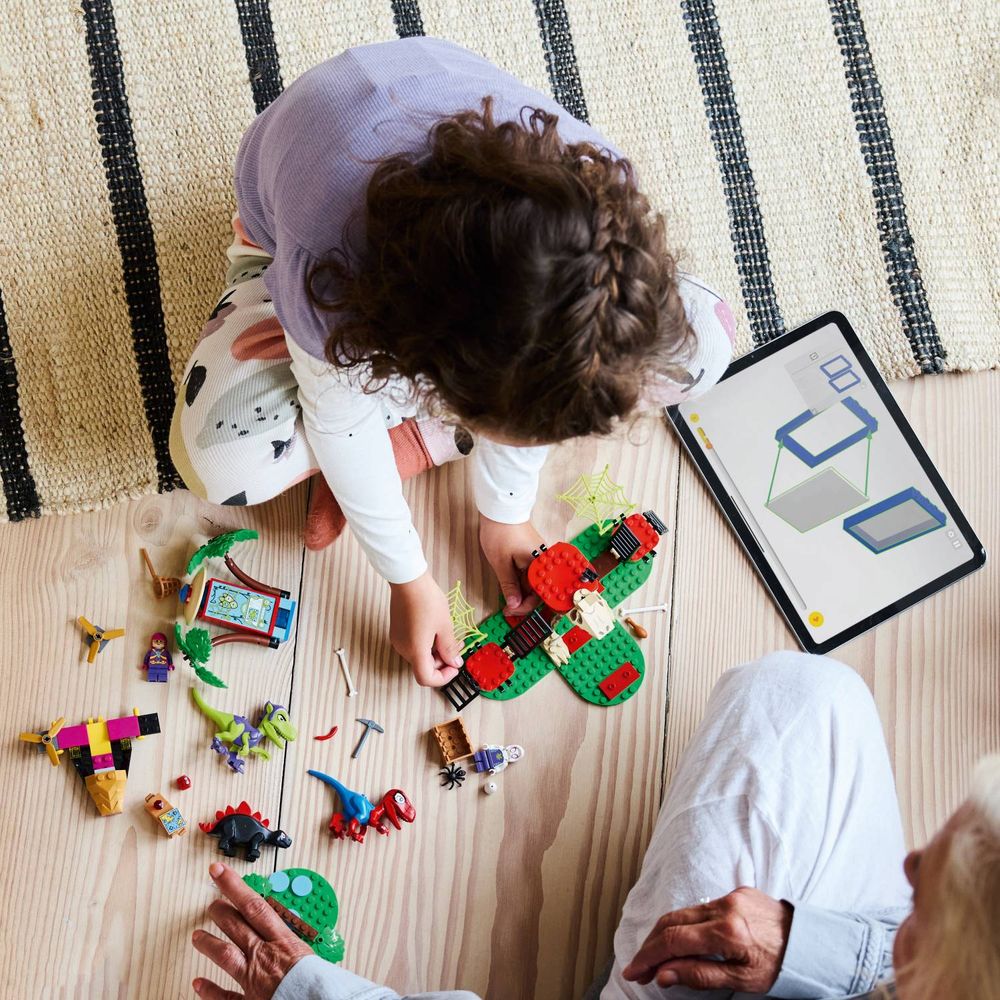 LEGO 11200 Borba Spideyja i Gobbyjeva raptora kod kućice na drvetu slika 9