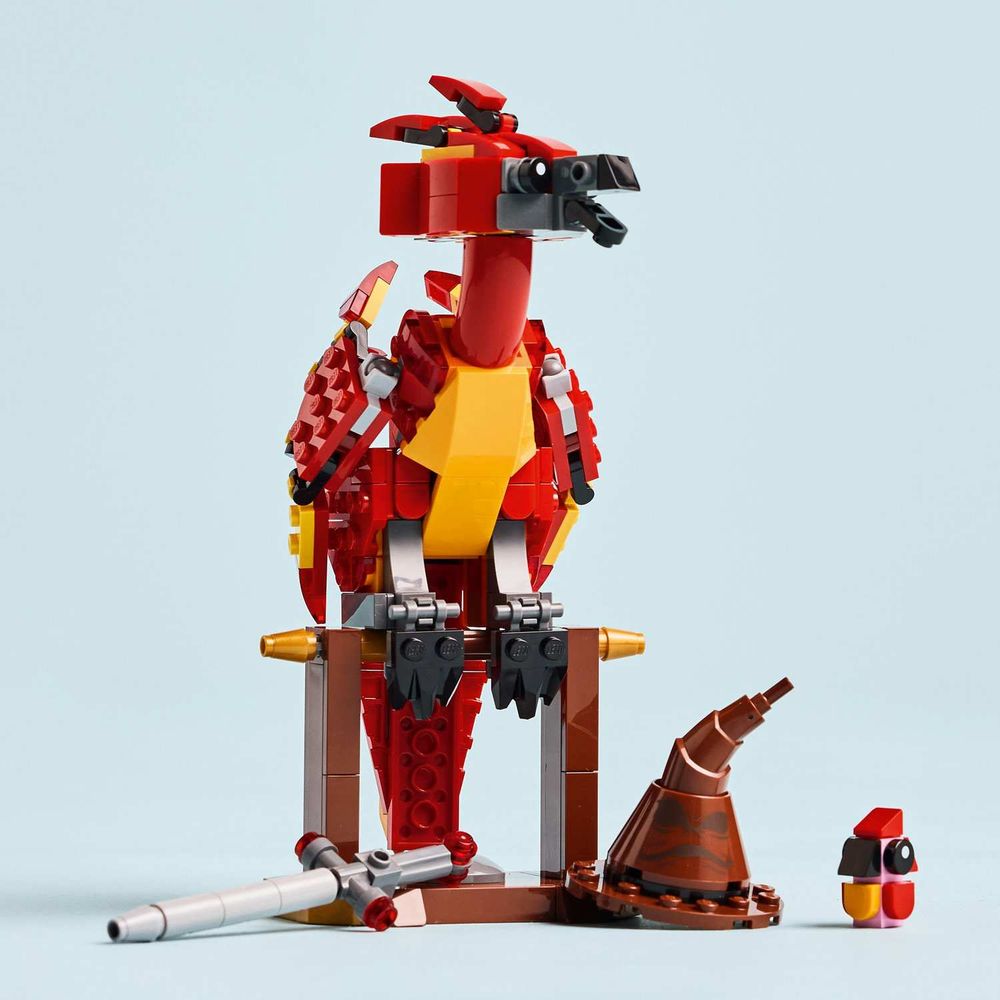 LEGO 76448 Fawkes™: Dumbledore's Phoenix slika 7