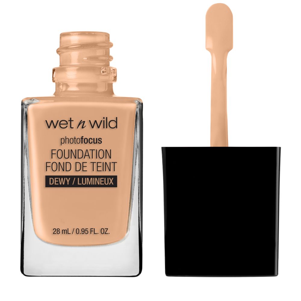 WnW Photo Focus Dewy tekući puder – Classic Beige slika 2