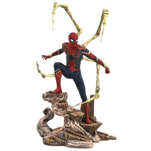 Marvel Avengers Infinity War Iron Spiderman diorama figure 23cm slika 1