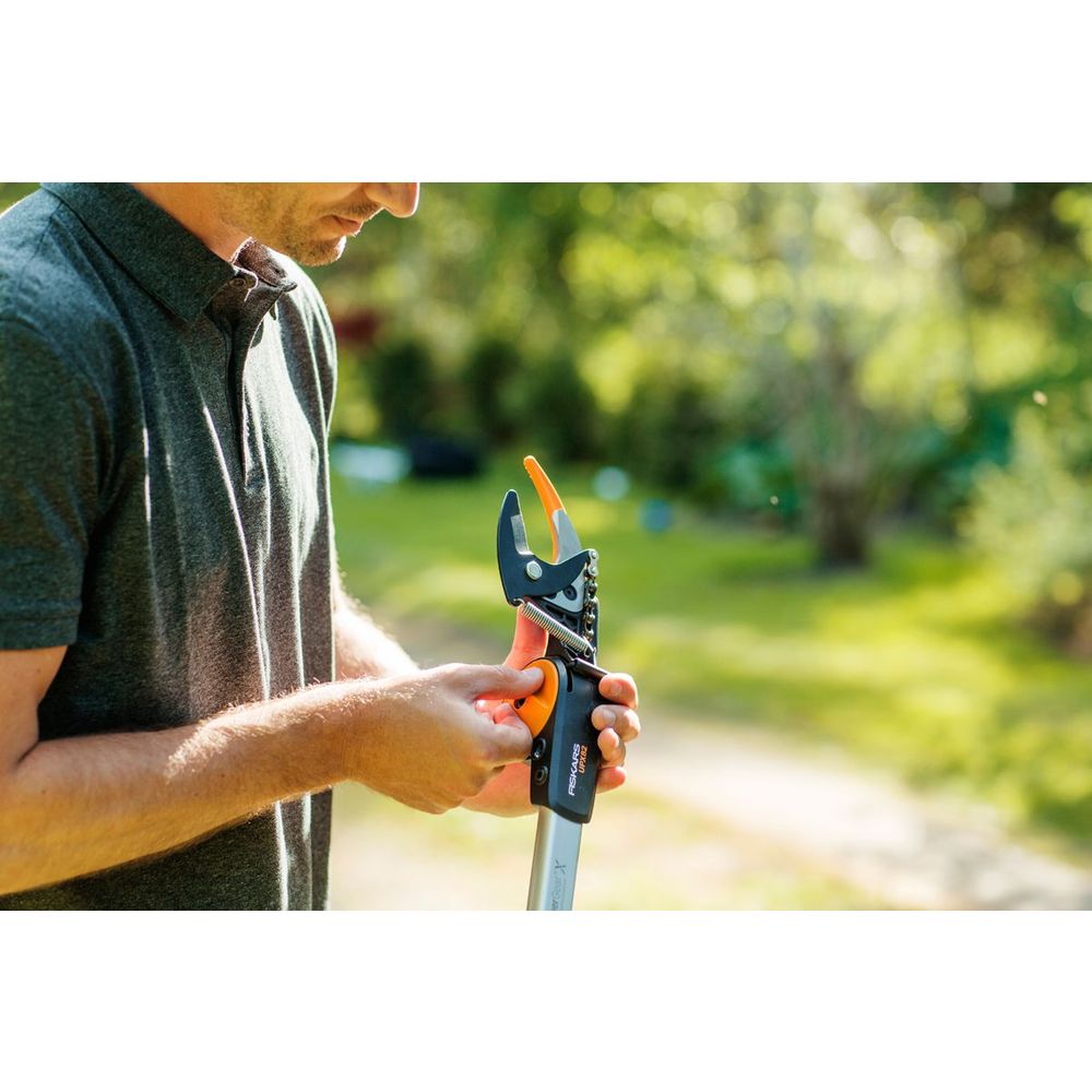 FISKARS sjekač vrtni 1580mm UPX82 1023625 slika 4