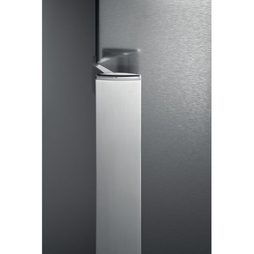 Whirlpool Samostojeći kombinovani frižider WB70I 931 X, No Frost, Zamrzivač dole, Širina 70 cm, Visina 195 cm, Inox boje slika 4