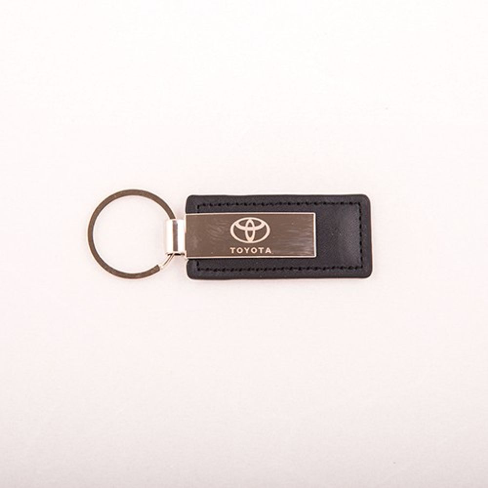Privjesak za ključ od kože i metala - Toyota slika 1